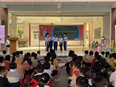 Trường Tiểu học Hòa Phú - Liên đội tổ chức " Chương trình tuyên truyền về chủ quyền biển, đảo cho Đội viên và Thiếu nhi ".