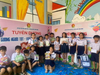 GÓC TUYÊN DƯƠNG “GƯƠNG NGƯỜI TỐT – VIỆC TỐT – HỌC TẬP TỐT” TẠI LIÊN ĐỘI TIỂU HỌC HÒA PHÚ