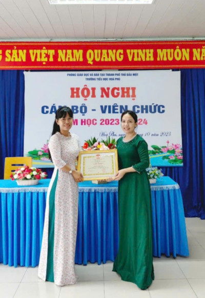 Gương sáng giáo viên: cô Huỳnh Thị Bích Tuyền