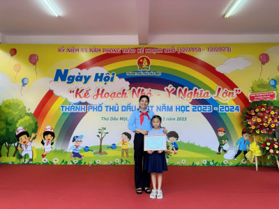 Bùi Phạm Thảo Như trường TH Hòa Phú_gương Cháu ngoan Bác Hồ