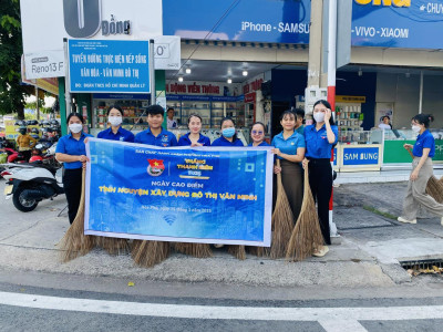 Hưởng ứng phong trào “Ngày Chủ nhật xanh”