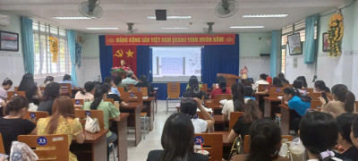 Trường Tiểu học Hòa Phú lao động vệ sinh chuẩn bị cho năm học mới 2025 - 2026