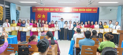 Trường Tiểu học Hòa Phú_Hội nghị Cán bộ viên chức người lao động năm học 2025-2026