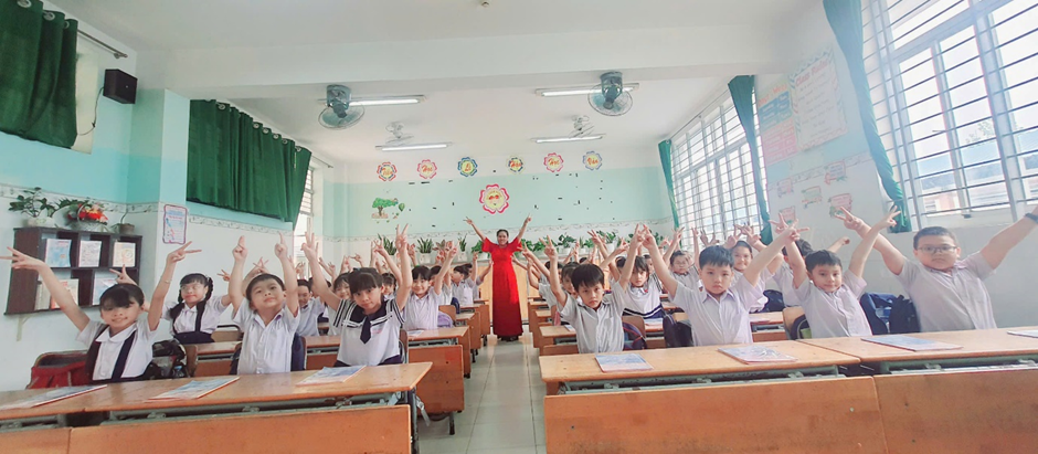 Chuyên đề Nghiên cứu bài học cấp tổ với nội dung: “Tiết dạy minh họa môn Toán. Bài: Toán Thực hành xem đồng hồ. Xem lịch (Tiết 1)”