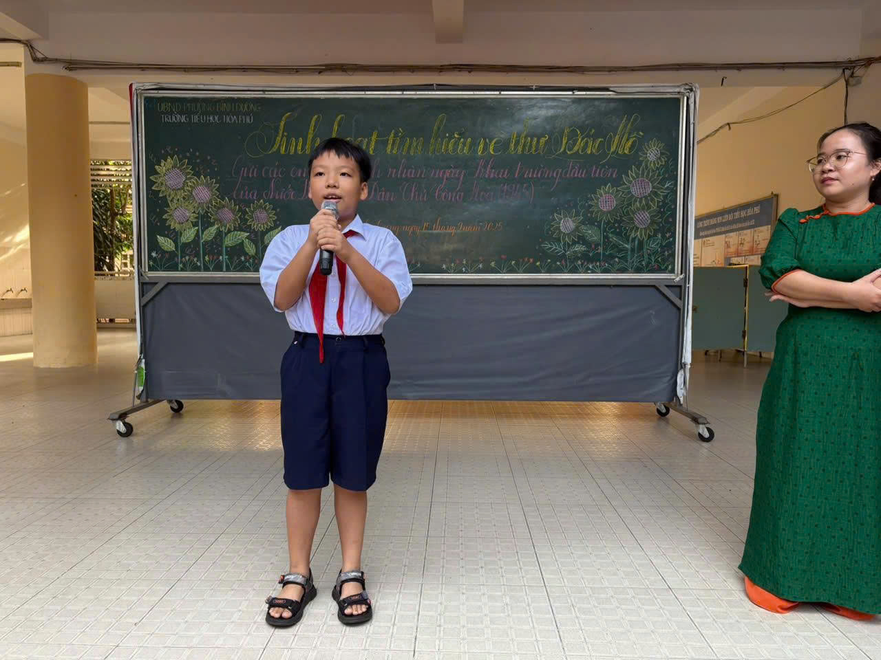 Sinh hoạt Tìm hiểu “Thư Bác Hồ gửi học sinh nhân ngày khai trường đầu tiên của nước Việt Nam Dân Chủ Cộng Hòa”
