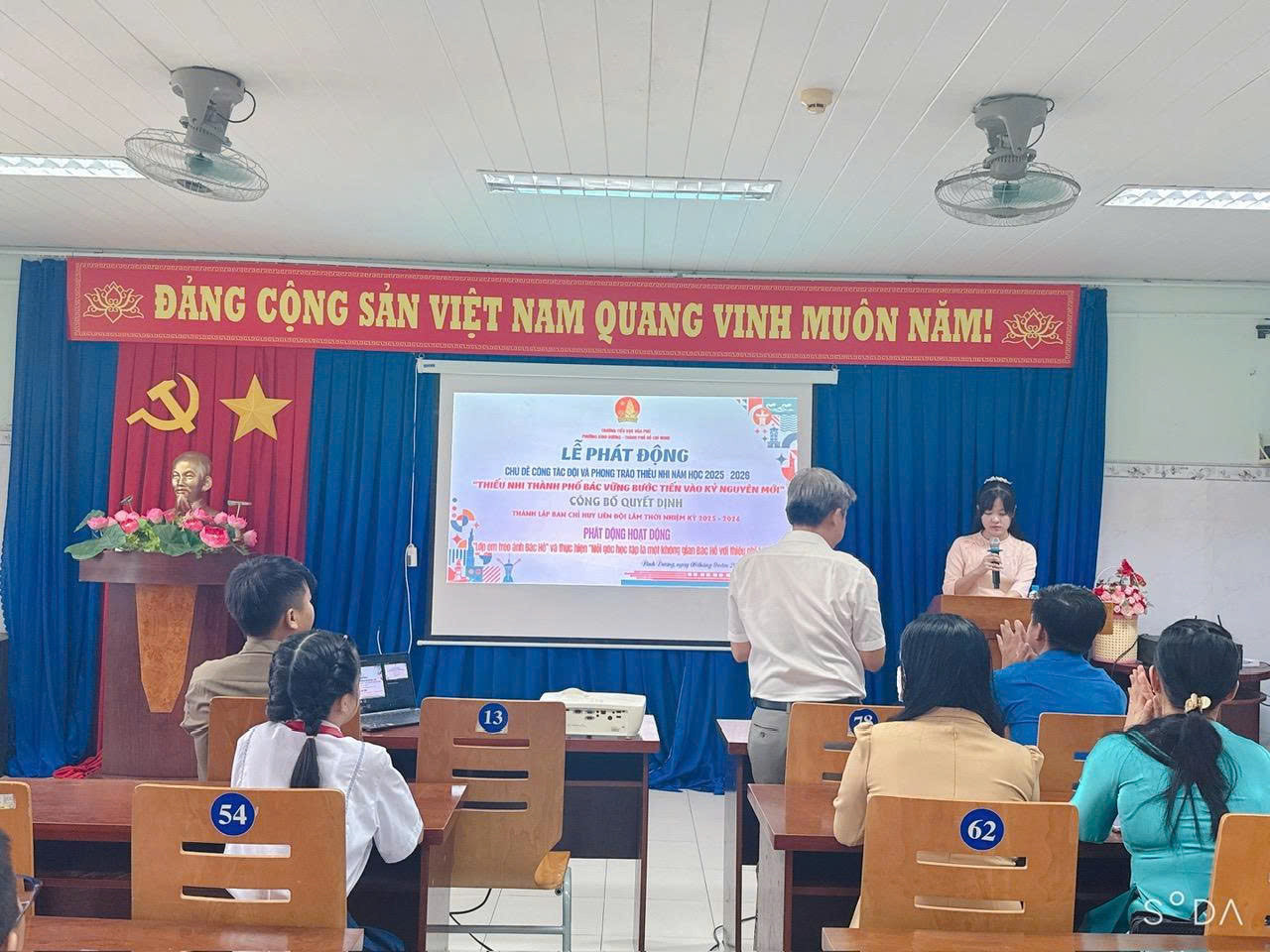 LỄ PHÁT ĐỘNG CHỦ ĐỀ CÔNG TÁC ĐỘI VÀ PHONG TRÀO THIẾU NHI NĂM HỌC 2025 –2026  "THIẾU NHI THÀNH PHỐ BÁC, VỮNG BƯỚC TIẾN VÀO KỶ NGUYÊN MỚI”